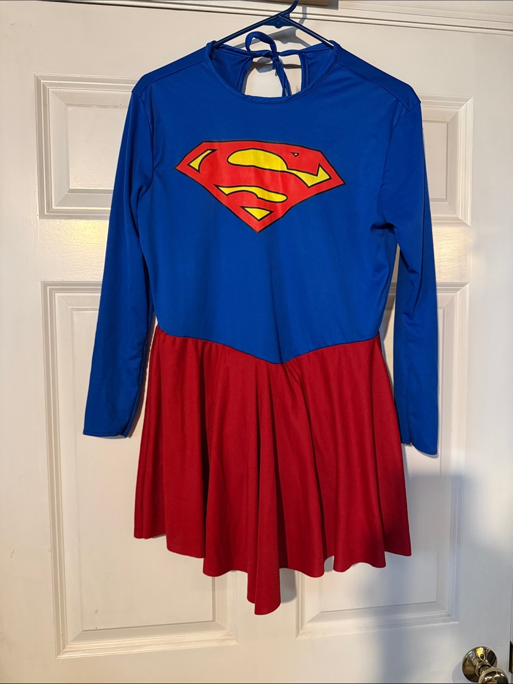 Rubie’s Supergirl / superwoman adult Costume Halloween Dress